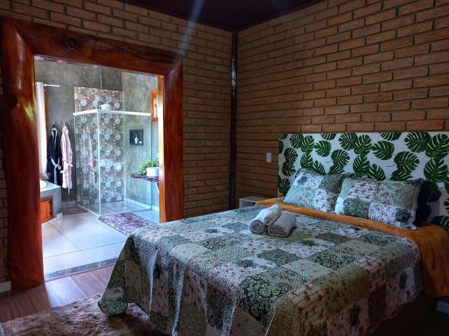 Chale Araucaria- Vale Das Pedras Mg Sapucai-Mirim Exterior photo