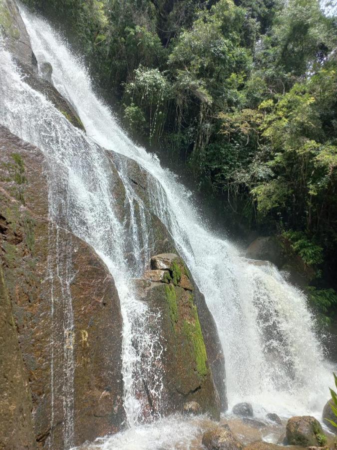 Chale Araucaria- Vale Das Pedras Mg Sapucai-Mirim Exterior photo